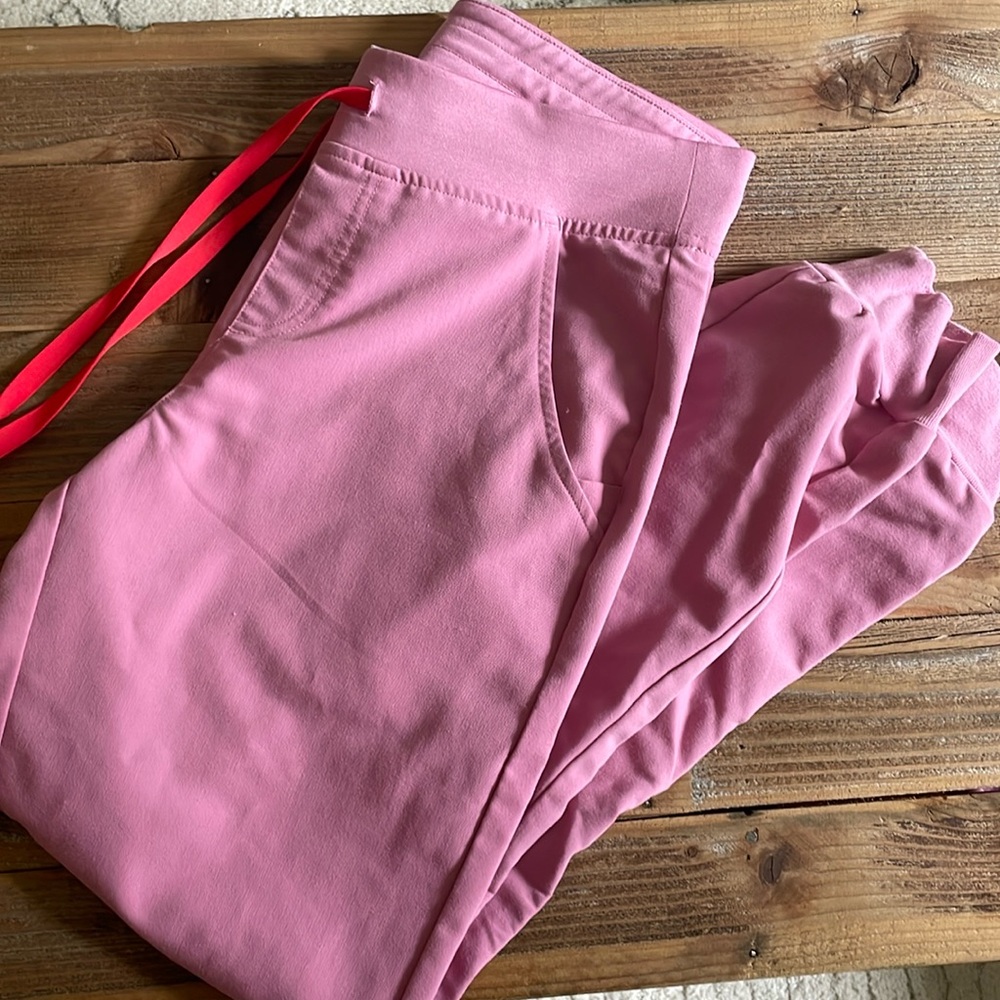 Women’s Zamora Scrub Pants Chalk Pink